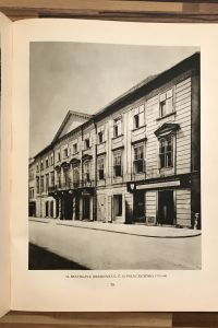 B0456966 4A79 4F87 8E57 A04CF185DD3F