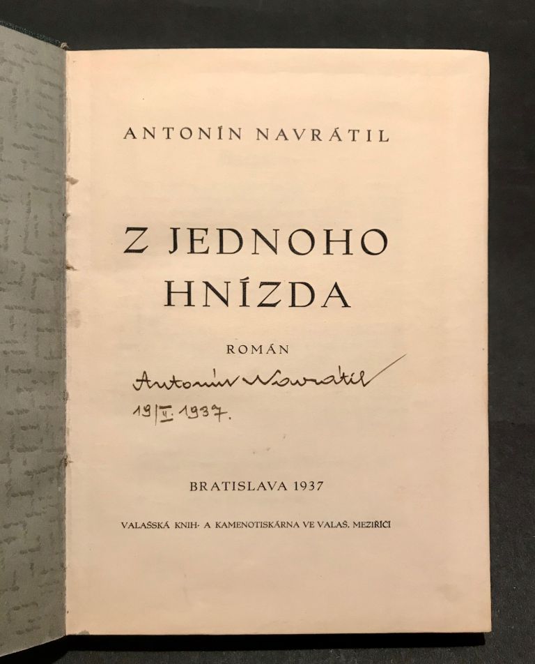 Z jednoho hnízda. Román IMG 1768