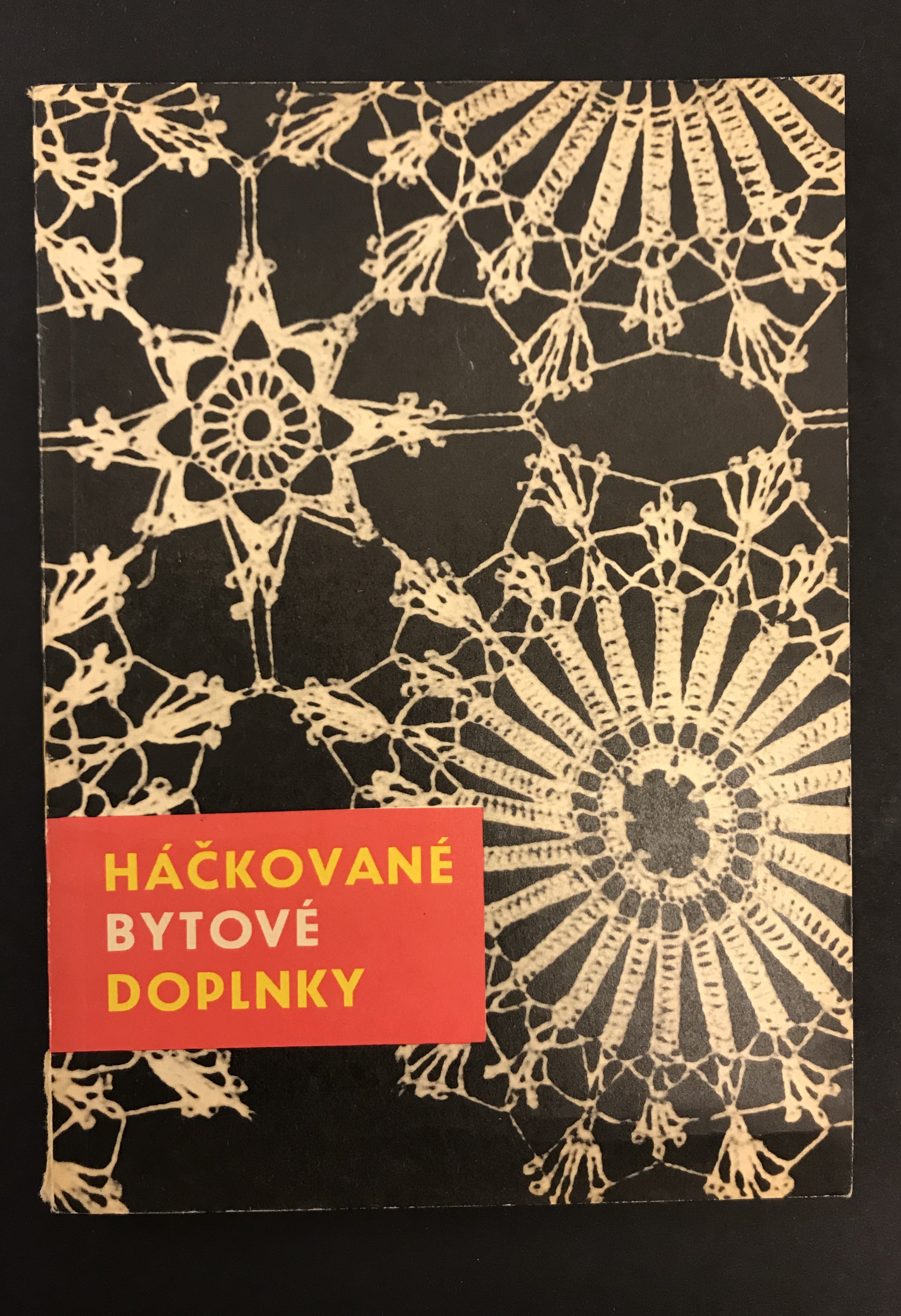 Háčkované bytové doplnky