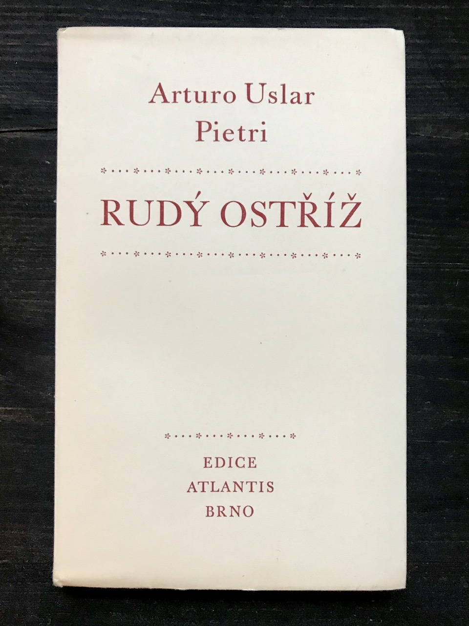 Rudý ostříž.  Povídky ED95079B 5A24 446C A6B0 814254AA504D