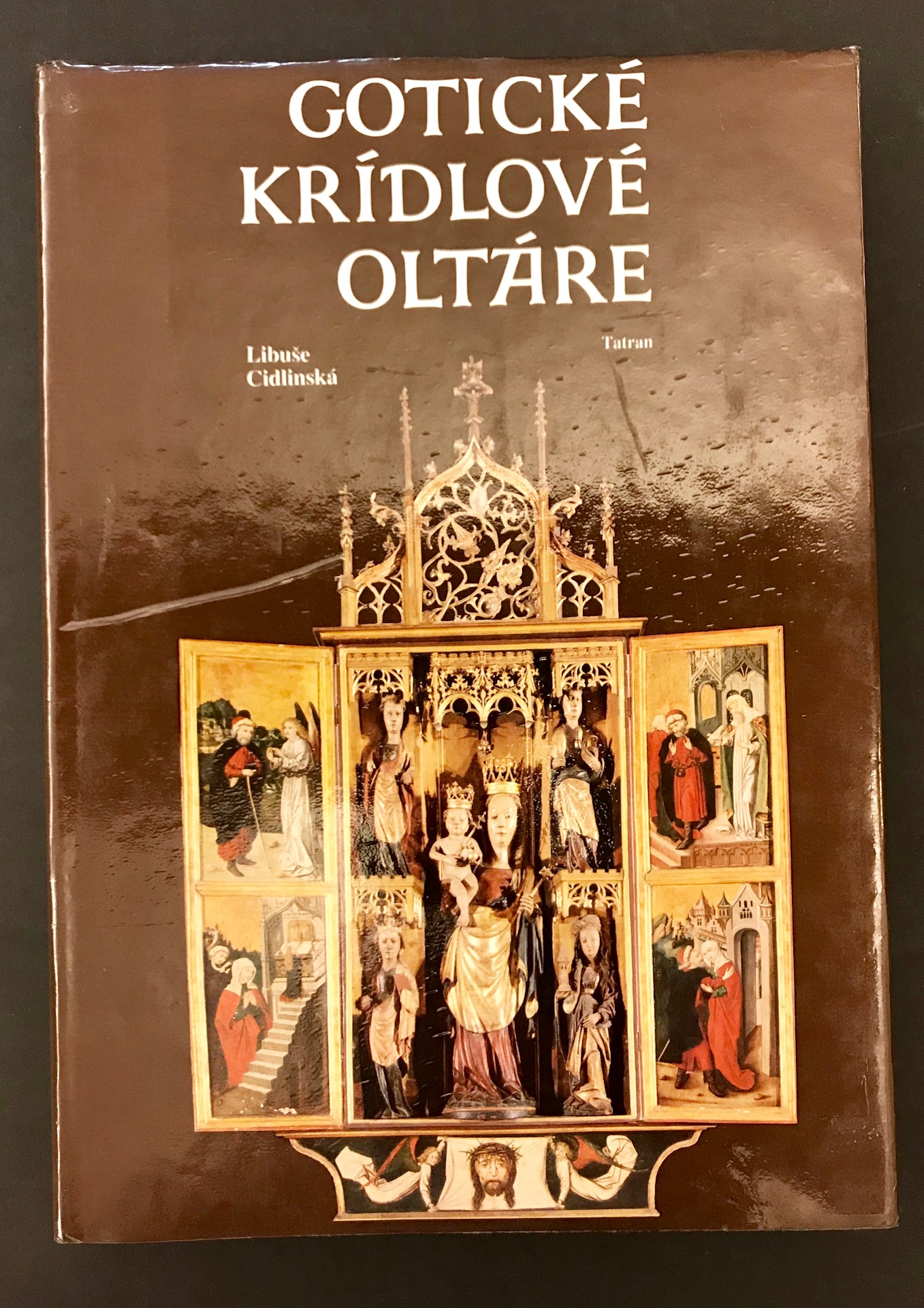 Gotické krídlové oltáre na Slovensku