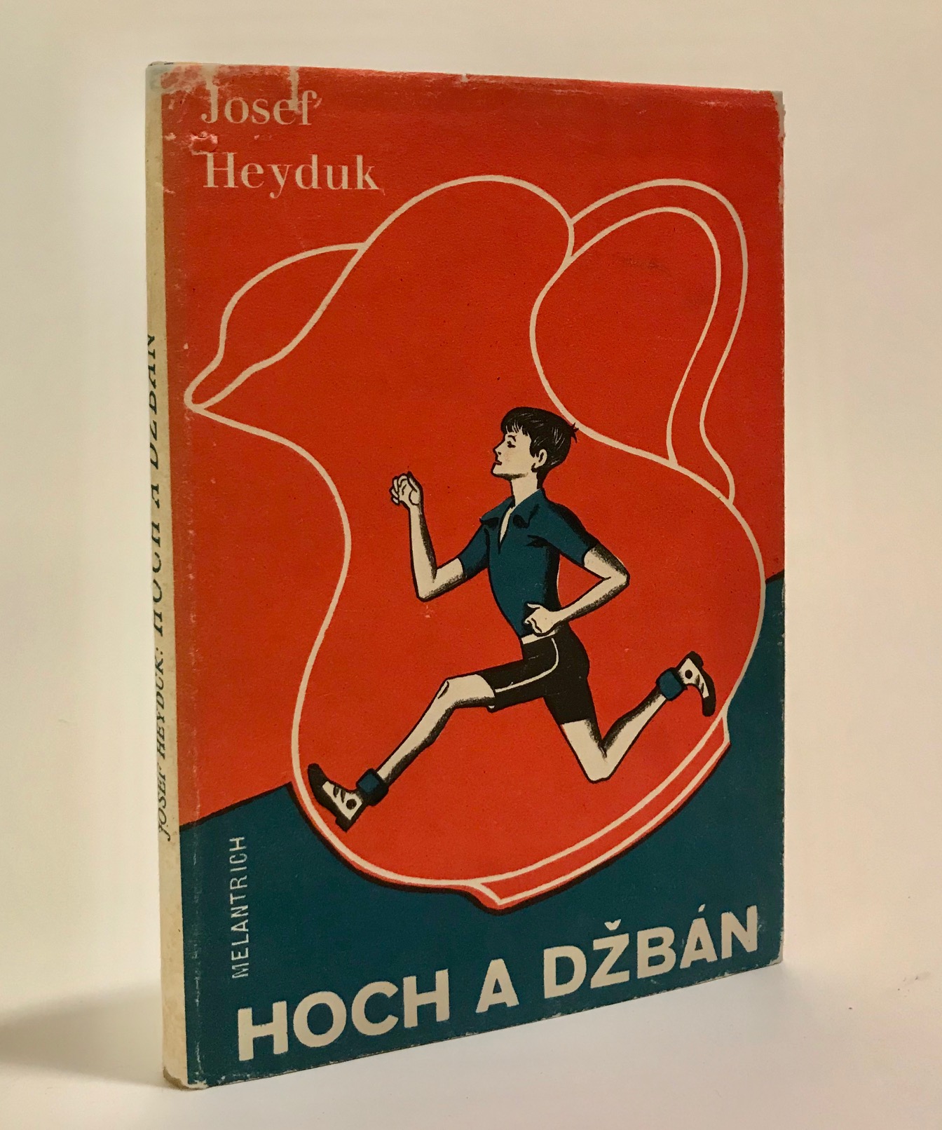 Hoch a džbán. Chutná foglarovská chlapčenská knižka 