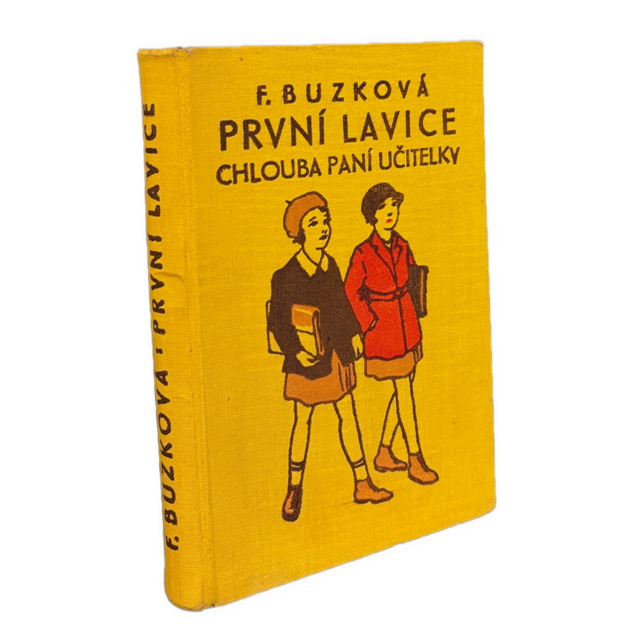 ŠKOLSKÝ ROMÁN - První lavice. Chlouba paní učitelky IMG 9157