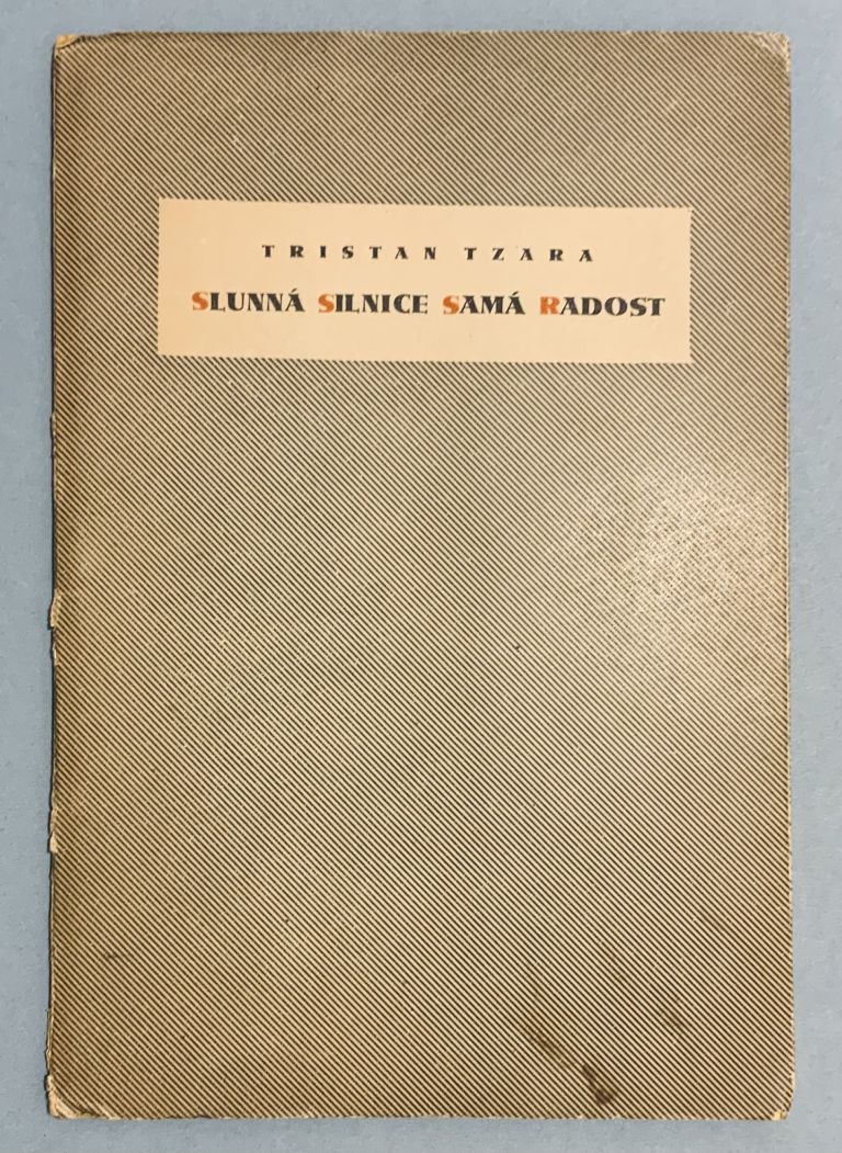 Slunná silnice samá radost. /Une Route Seul Soleil/ AE533F57 43B0 4E21 925B 7753DA984178