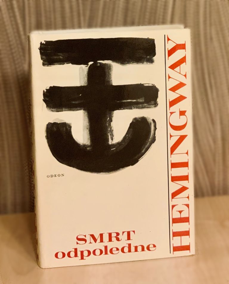 Smrť odpoledne. “Úvod do moderných španělských býčích zápasů” F66E5056 3CAD 4DA9 BC84 7437393C9A82