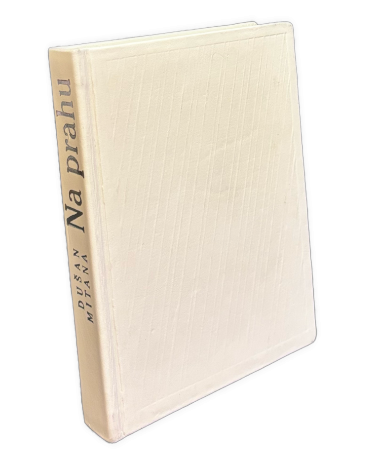 Na prahu. Výber 17 poviedok IMG 3046