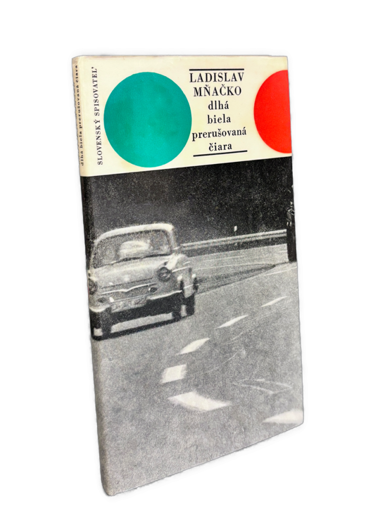 Dlhá biela prerušovaná čiara - 1. vydanie IMG 7083